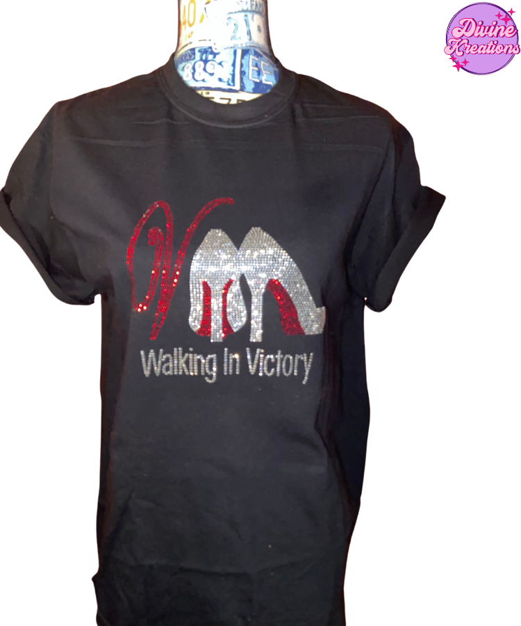 T-Shirts walking in victory
